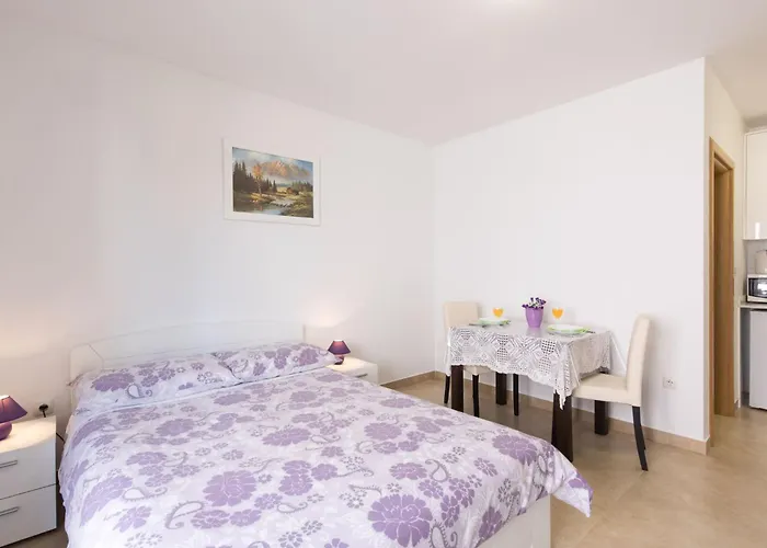 Nino 1 By Interhome *